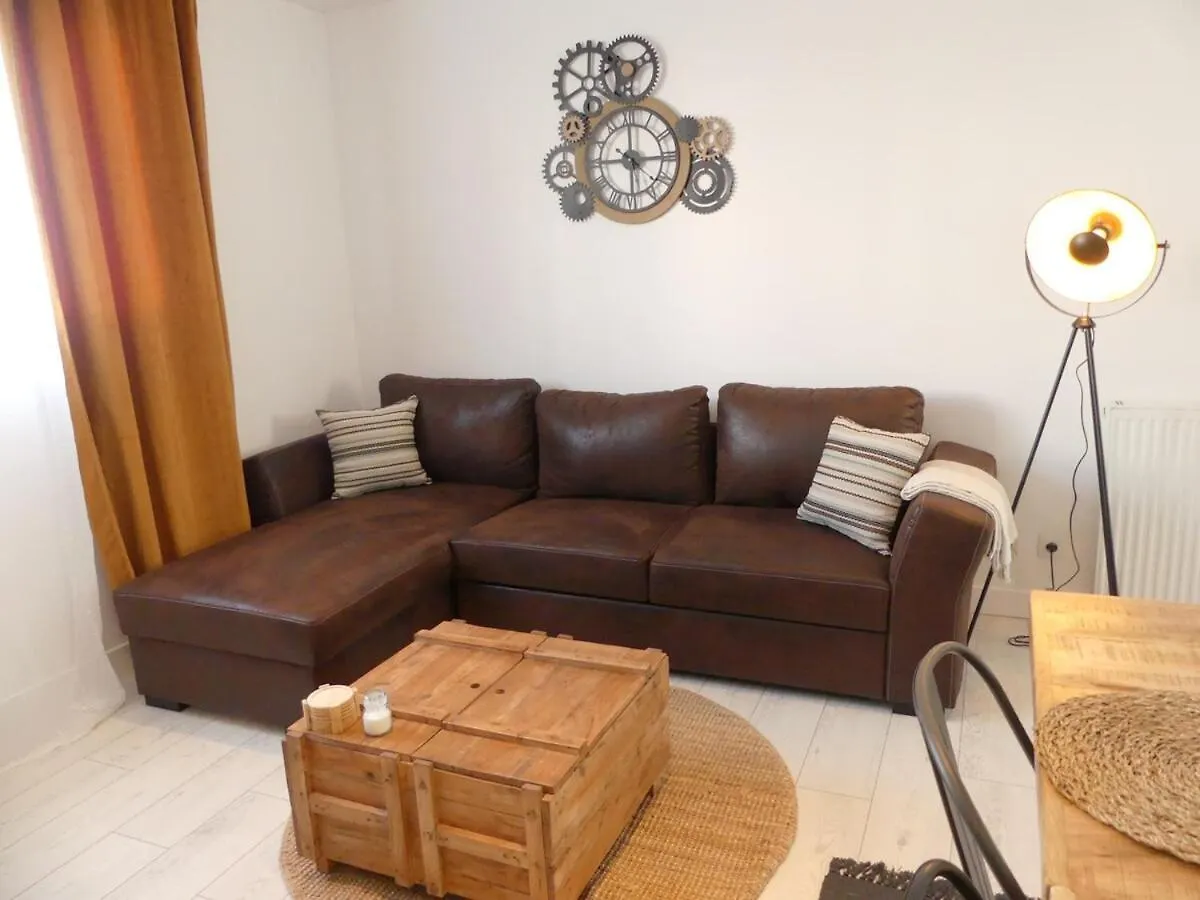 アパート Bright Modern, Near Center And 10 Min From Beaches ブレスト